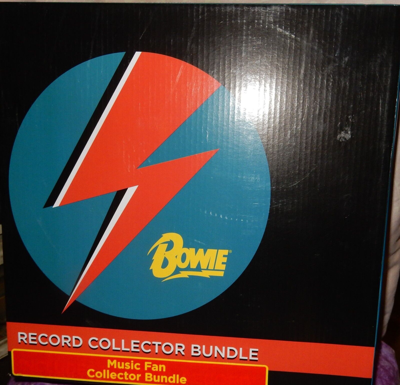 David Bowie Record Collector Bundle New Turntable Mat, Photo, Pin, Tote Bag, Sta