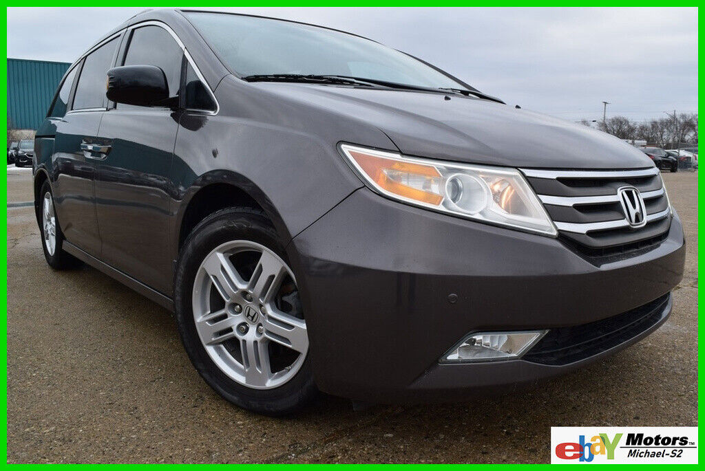 2013 Honda Odyssey TOURING-EDITION(TOP OF THE LINE)